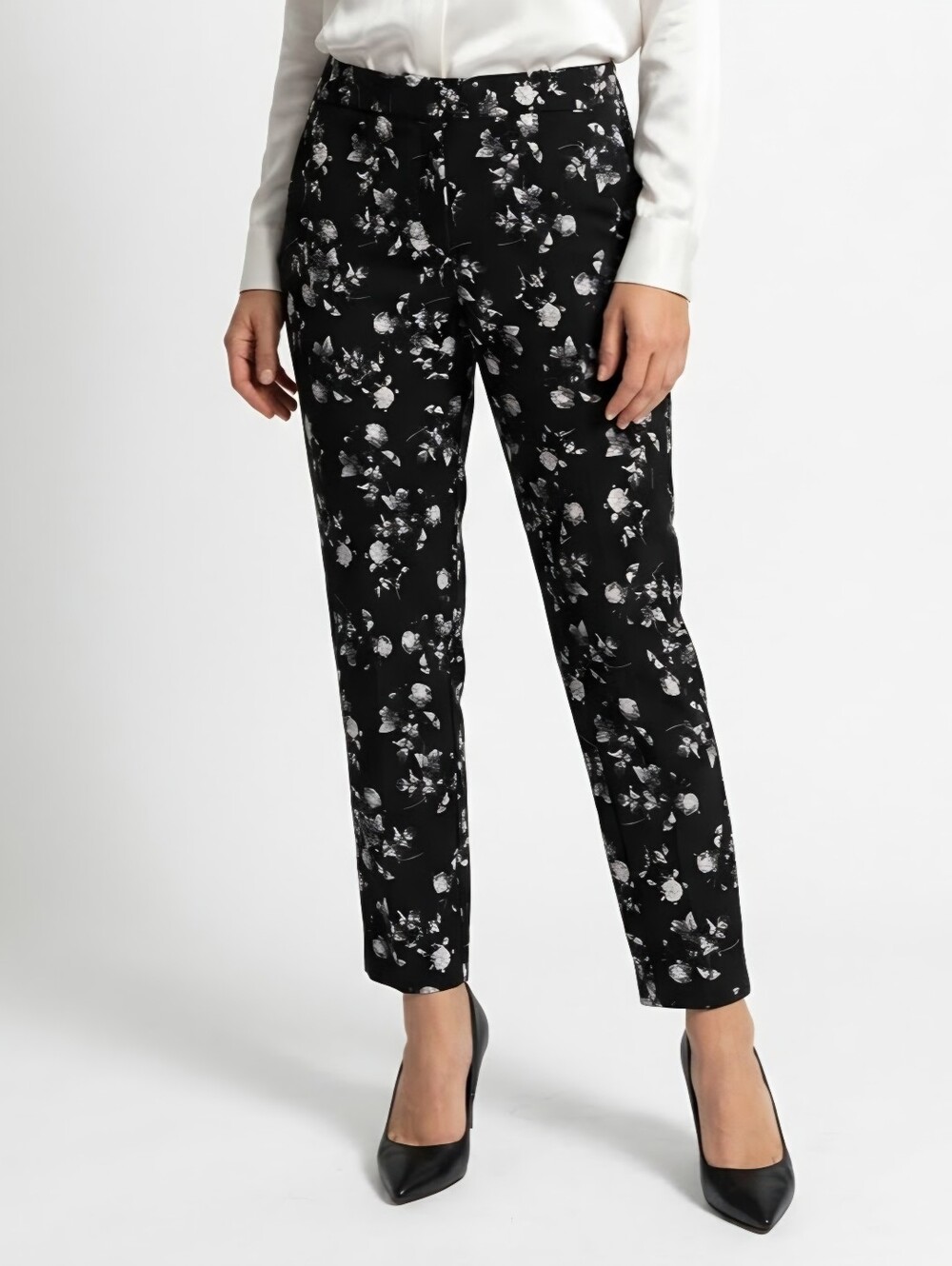 Alfani Black Floral Cropped Pants Size 12